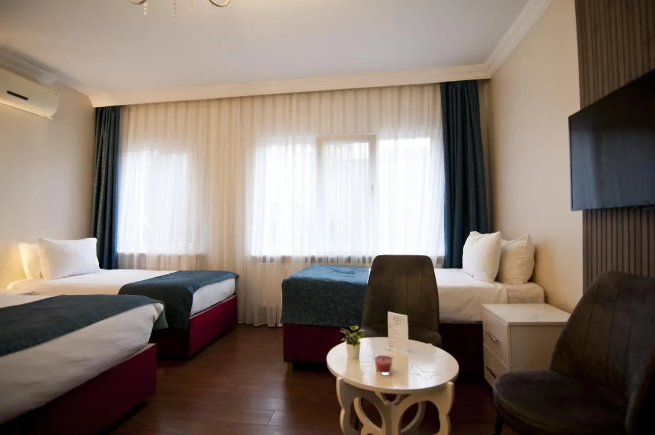 Genius Hotel Istanbul 2*,